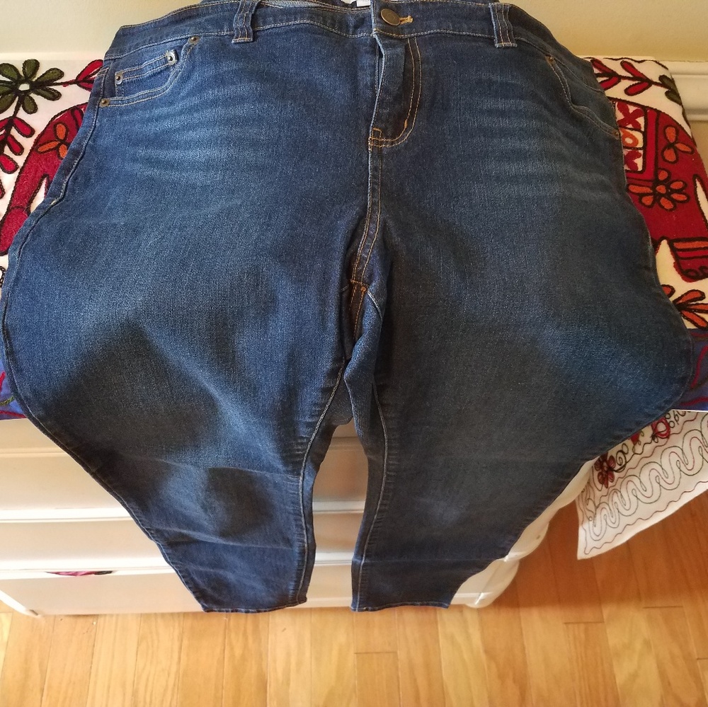 Vineyard Vine women's Jean's dark wash